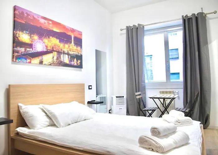 Genova Suite Πανσιόν