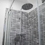 Genova Suite ゲストハウス 3*